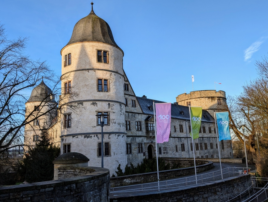 Am Samstag, den 22. Februar um 11 Uhr wird erstmalig eine öffentliche Kurzführung zur Schlossgeschichte der Wewelsburg angeboten.